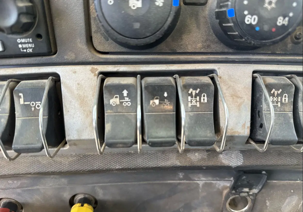 2022 Kenworth T880 semi Truck For Sale | Low Miles | Live Auction
