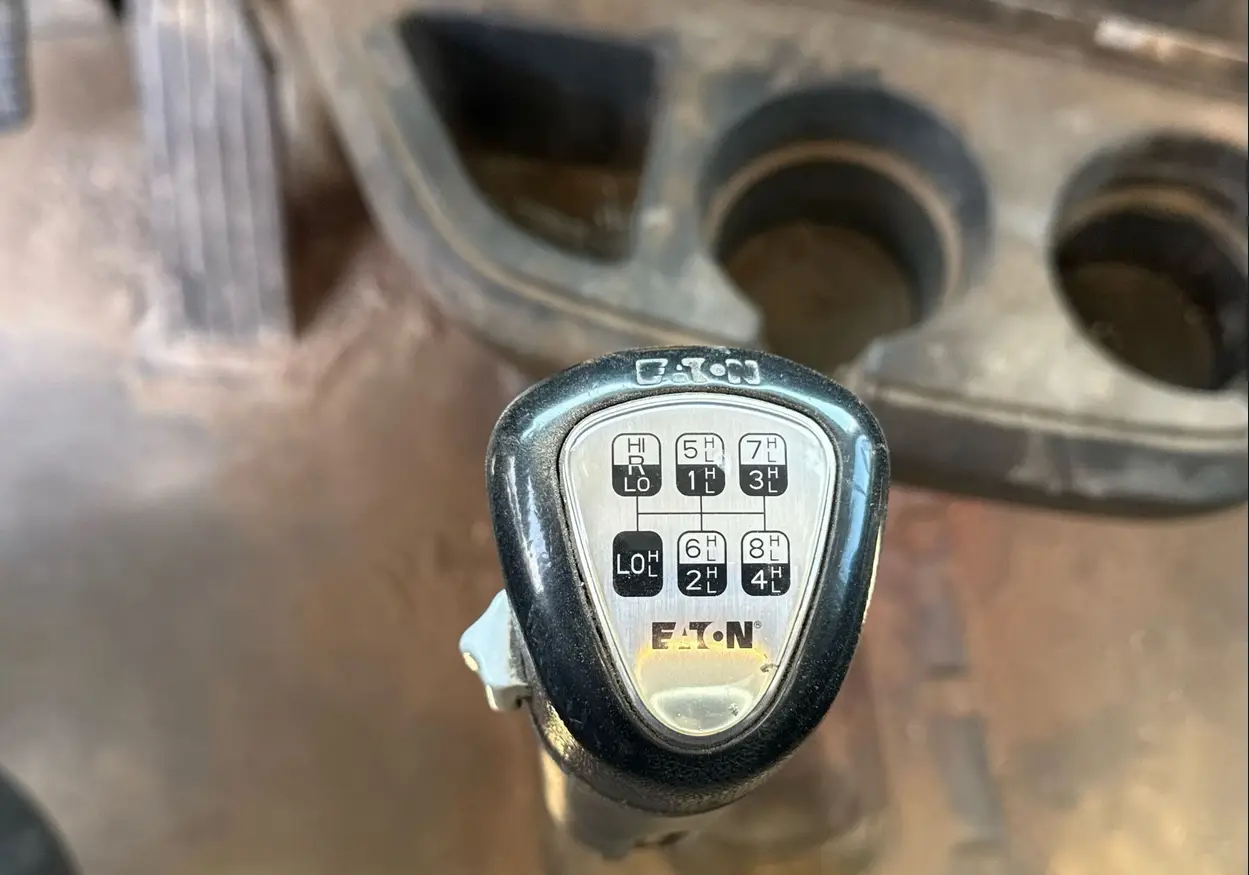 2022 Kenworth T880 semi Truck For Sale | Low Miles | Live Auction