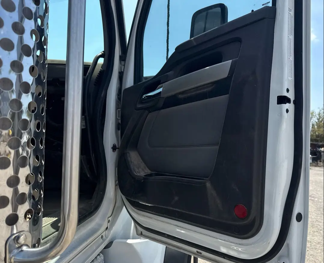 2022 Kenworth T880 semi Truck For Sale | Low Miles | Live Auction