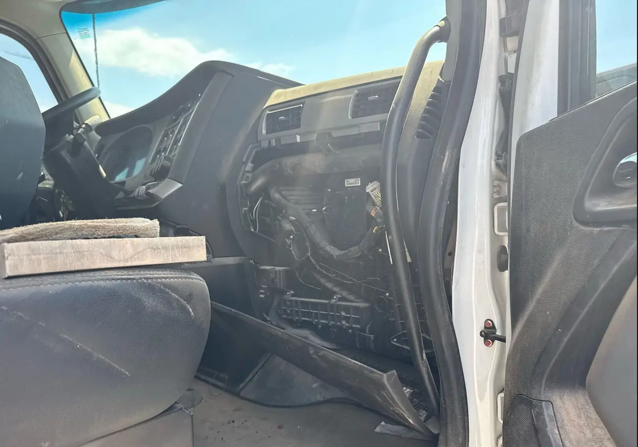 2022 Kenworth T880 semi Truck For Sale | Low Miles | Live Auction