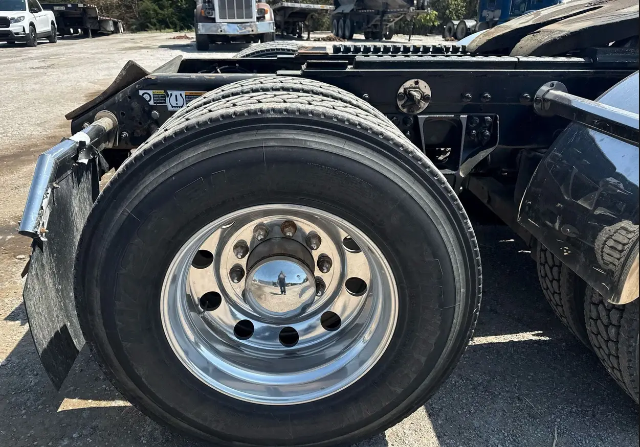 2022 Kenworth T880 semi Truck For Sale | Low Miles | Live Auction