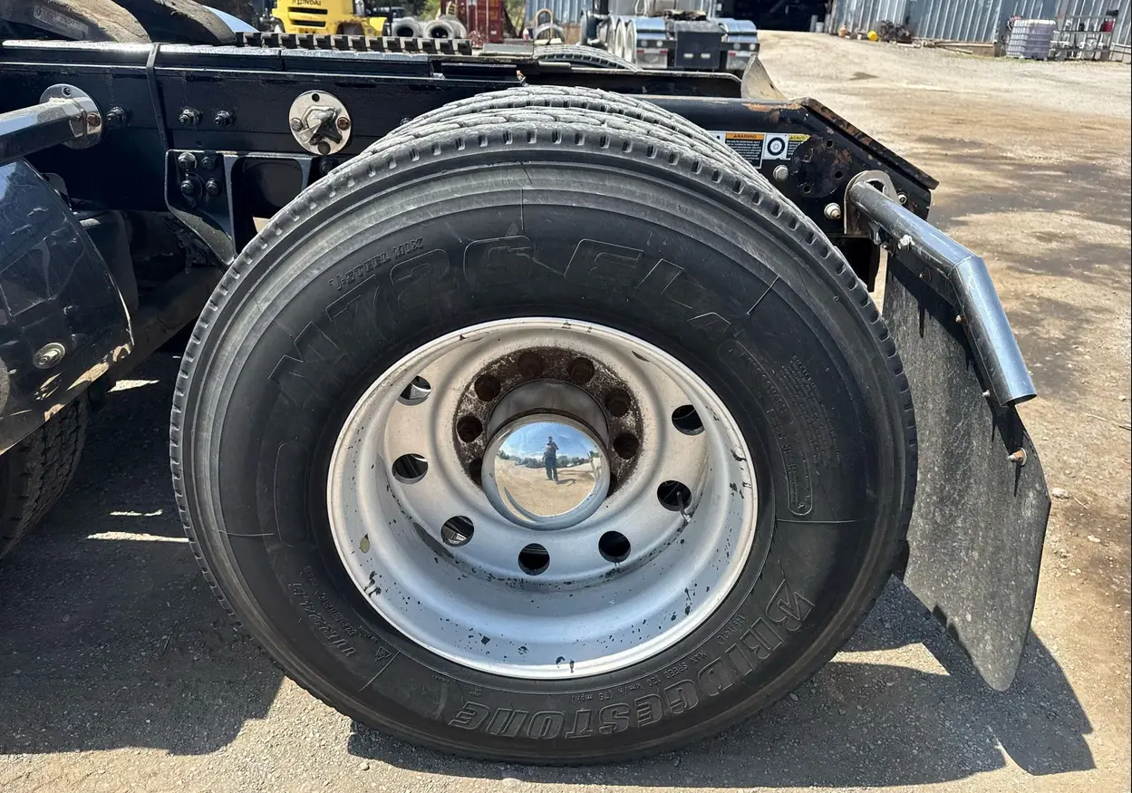 2022 Kenworth T880 semi Truck For Sale | Low Miles | Live Auction