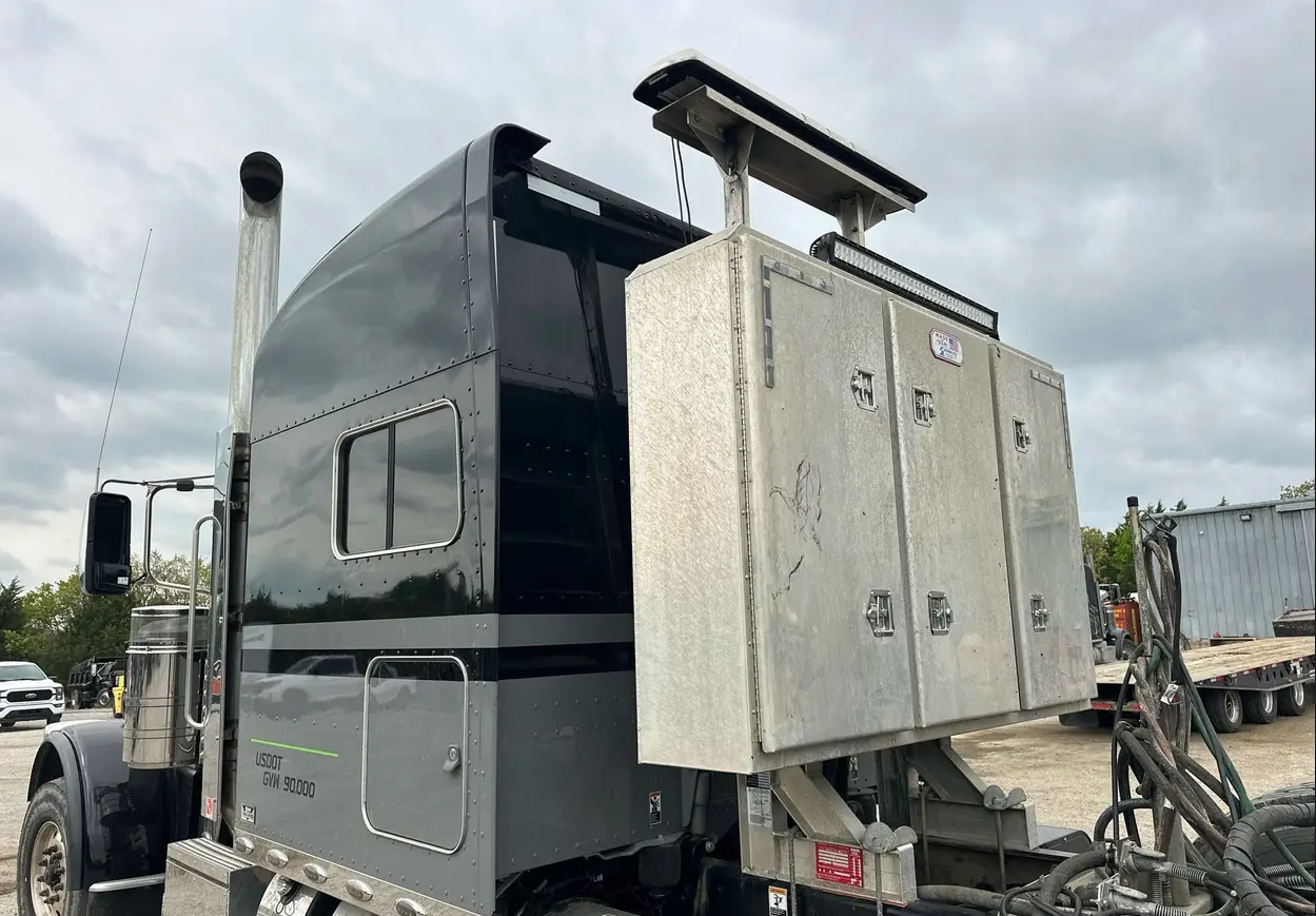 2022 Peterbilt 389 semi Truck For Sale | Low Miles | Live Auction