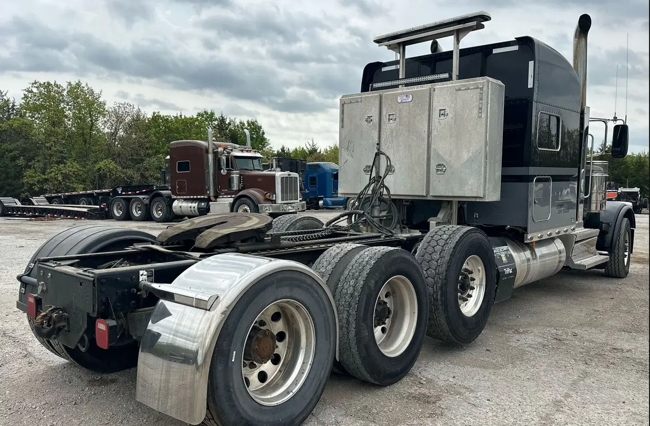 2022 Peterbilt 389 semi Truck For Sale | Low Miles | Live Auction