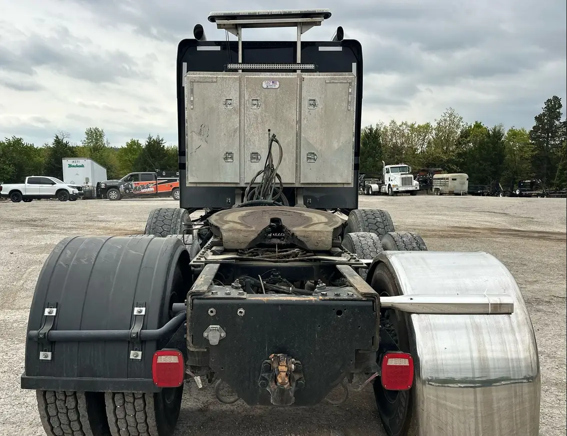 2022 Peterbilt 389 semi Truck For Sale | Low Miles | Live Auction