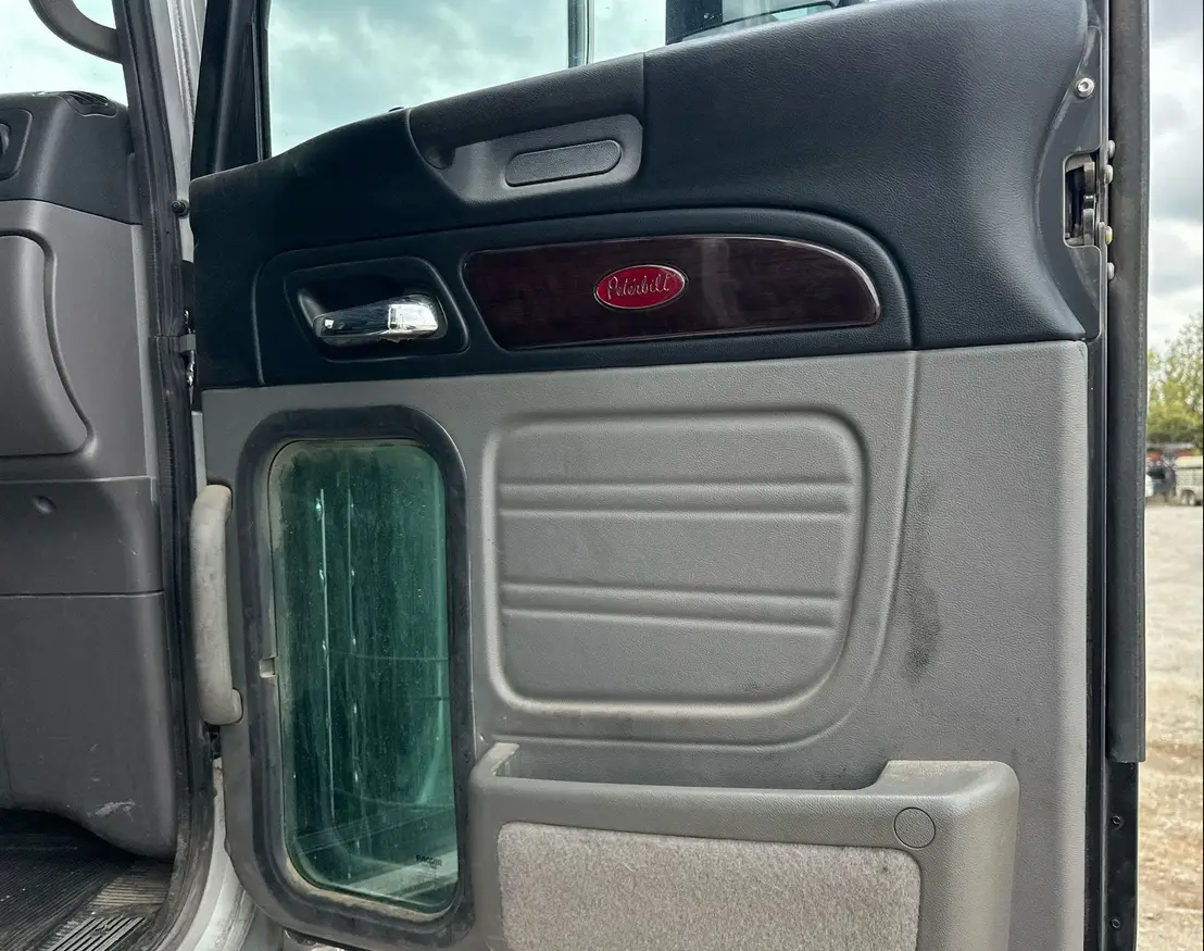 2022 Peterbilt 389 semi Truck For Sale | Low Miles | Live Auction