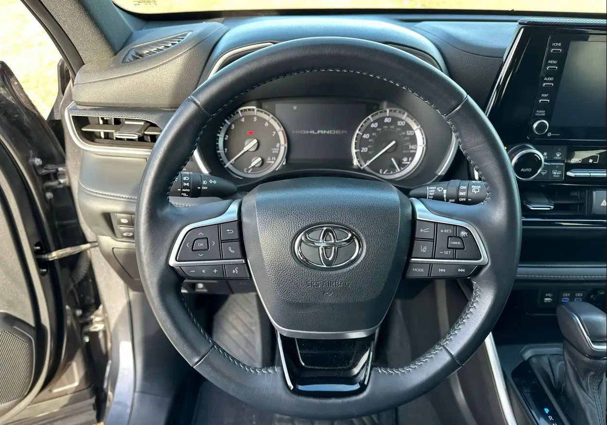 2022 Toyota Highlander SUV For Sale | Low Miles | Live Auction