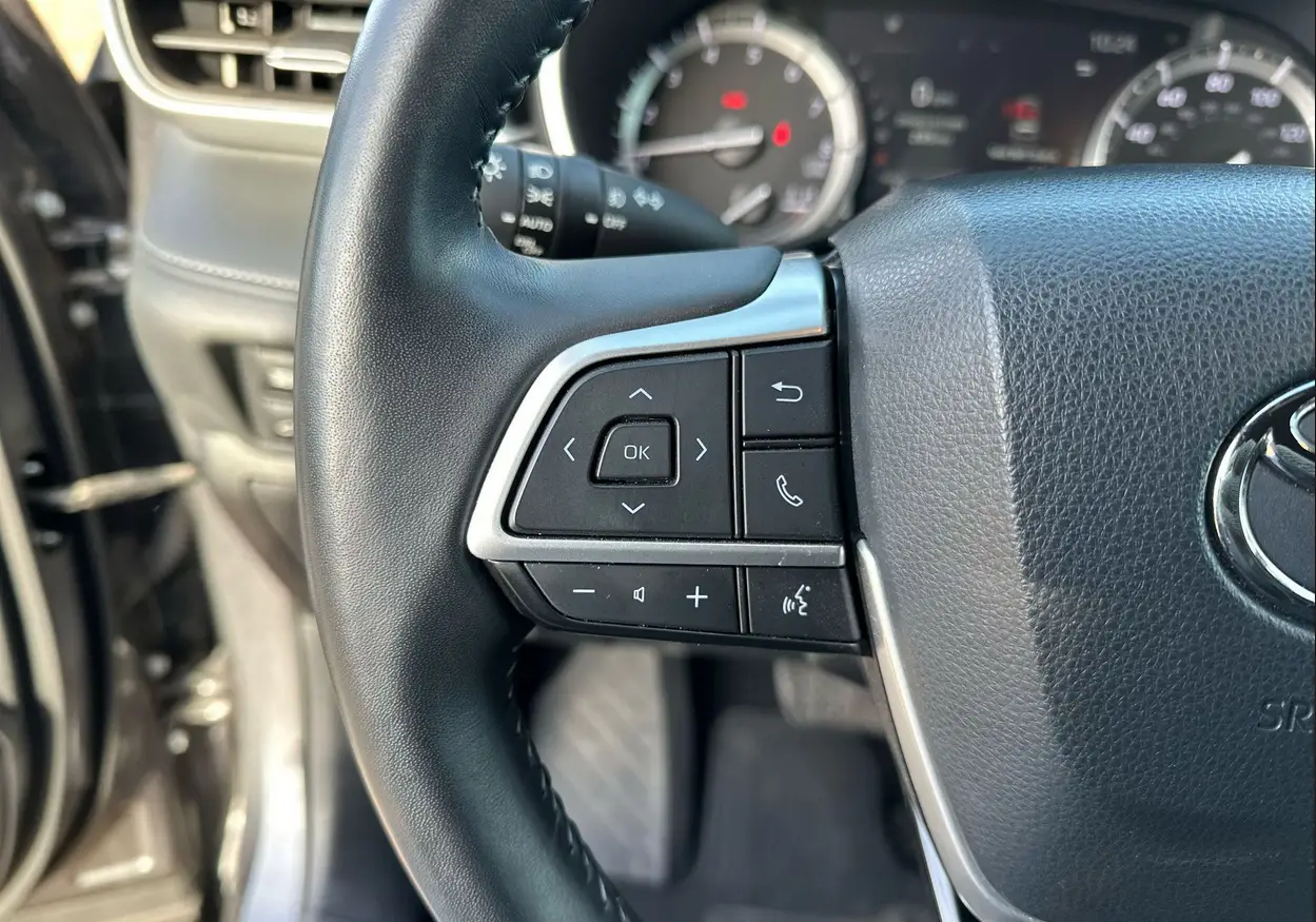 2022 Toyota Highlander SUV For Sale | Low Miles | Live Auction