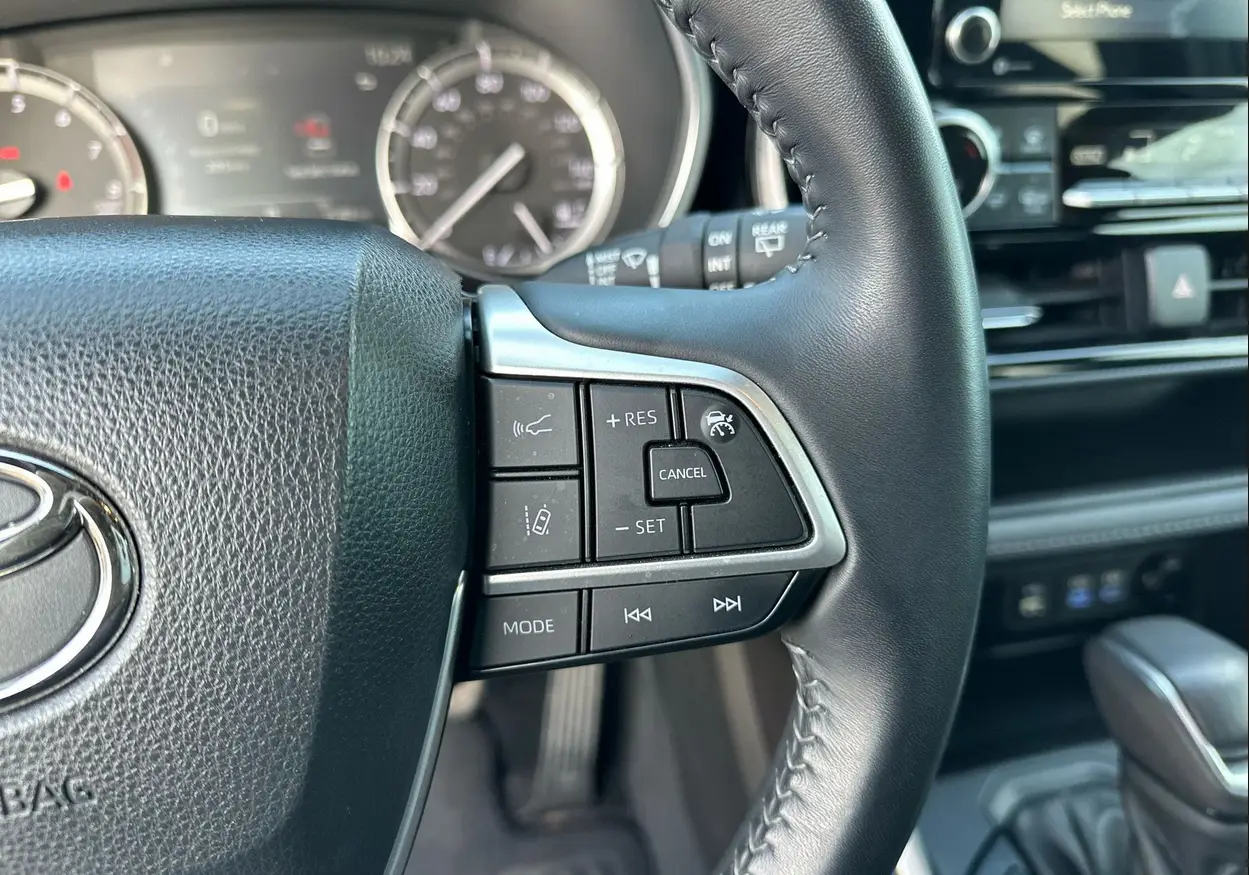 2022 Toyota Highlander SUV For Sale | Low Miles | Live Auction