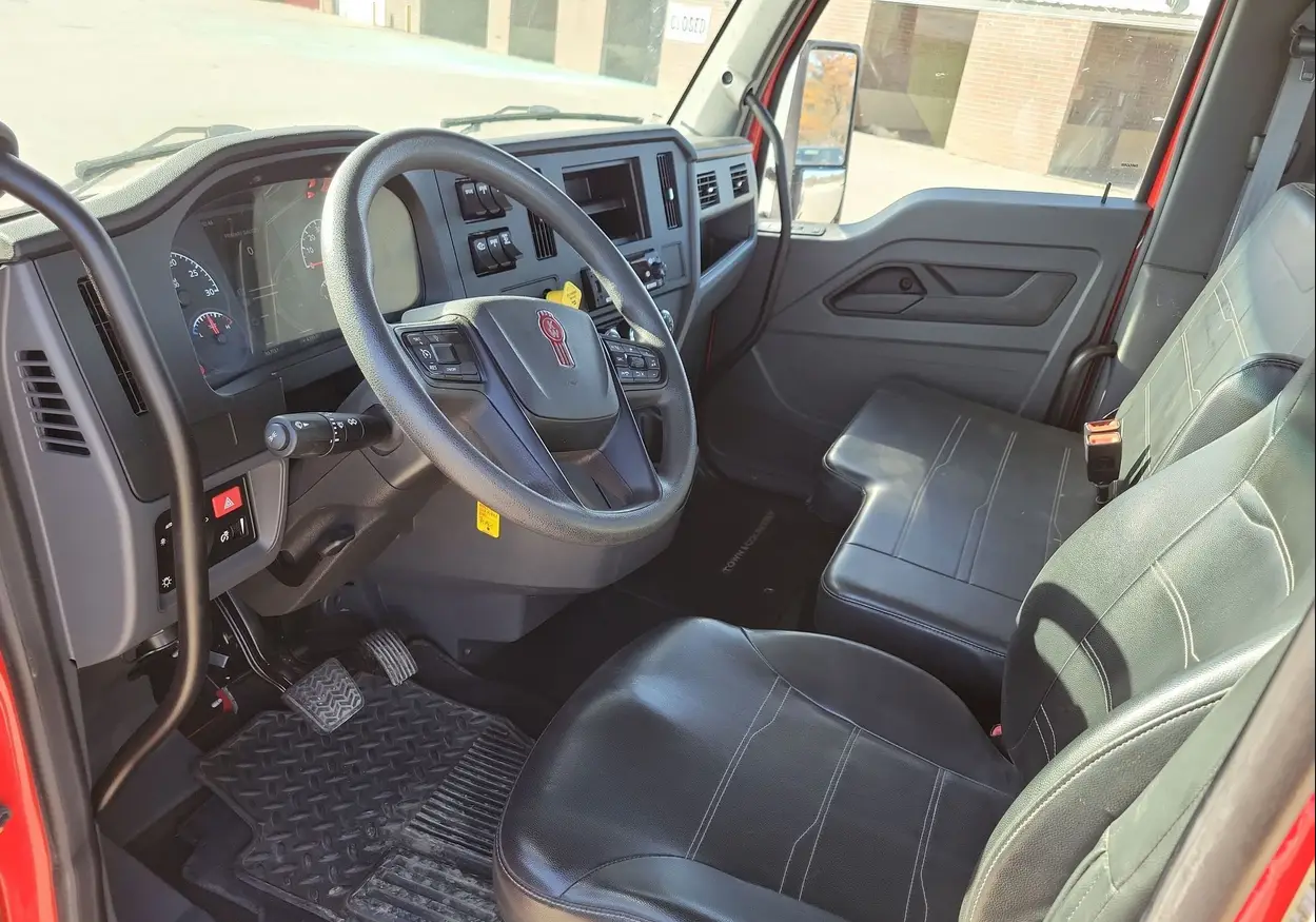 2023 Kenworth T280 rollback Truck For Sale | Low Miles | Live Auction