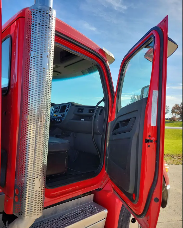 2023 Kenworth T280 rollback Truck For Sale | Low Miles | Live Auction