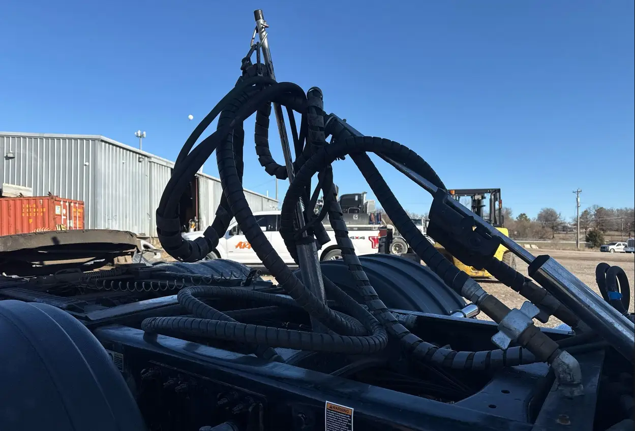 2023 Peterbilt 567 semi Truck For Sale | Low Miles | Live Auction