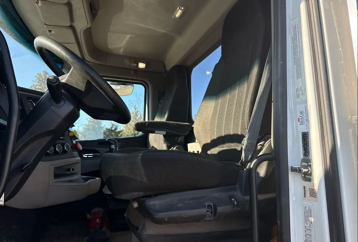 2023 Peterbilt 567 semi Truck For Sale | Low Miles | Live Auction