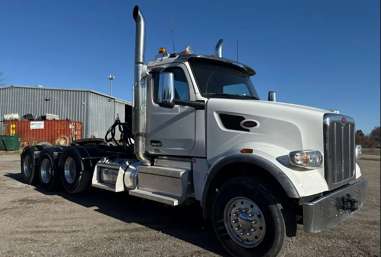 2023 Peterbilt 567 semi Truck For Sale | Low Miles | Live Auction