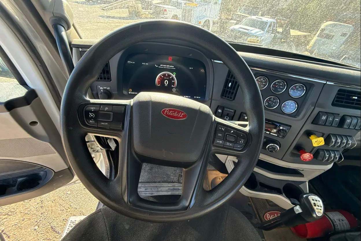2023 Peterbilt 567 semi Truck For Sale | Low Miles | Live Auction