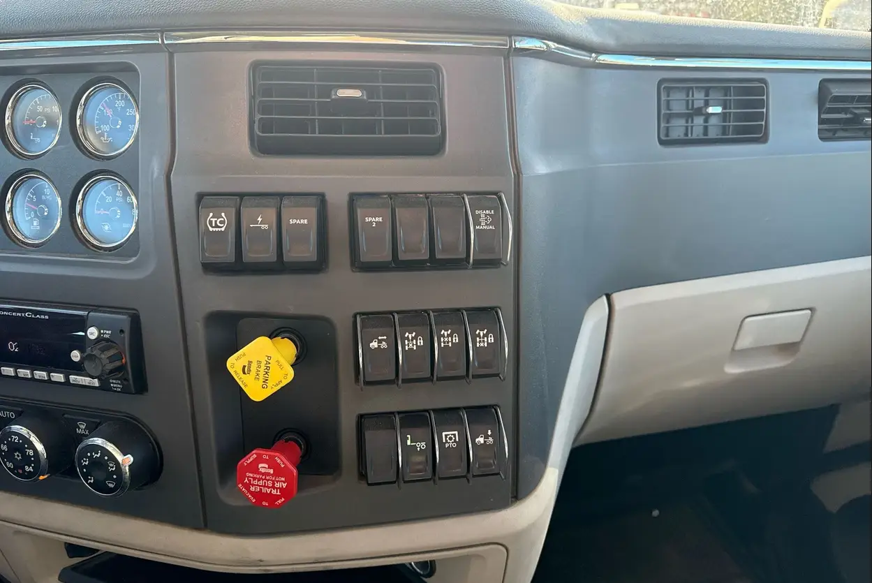 2023 Peterbilt 567 semi Truck For Sale | Low Miles | Live Auction