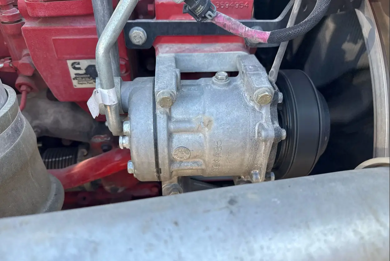 2023 Peterbilt 567 semi Truck For Sale | Low Miles | Live Auction
