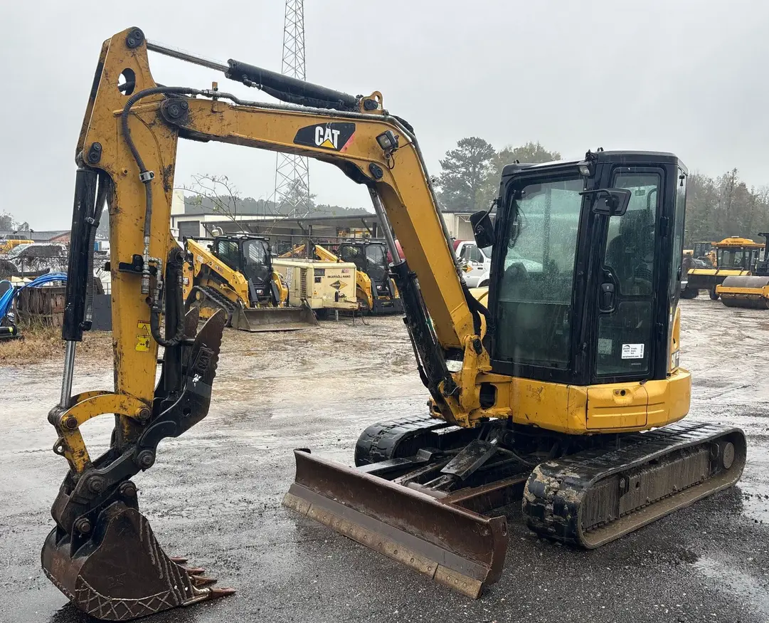 2017 Caterpillar 305E2 mini excavator For Sale | Low Hours | Live Auction