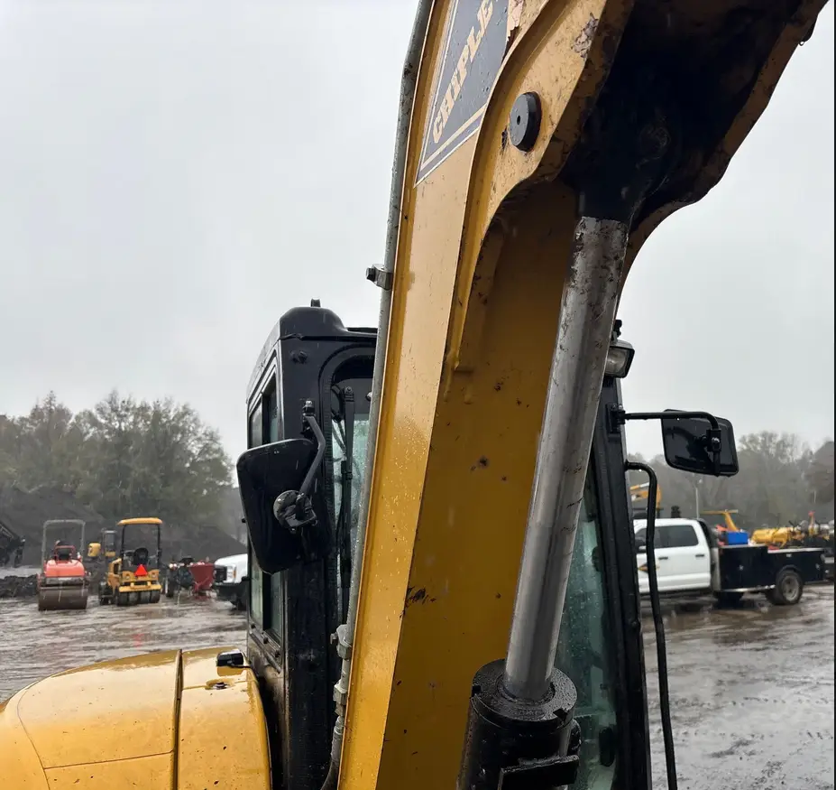 2017 Caterpillar 305E2 mini excavator For Sale | Low Hours | Live Auction