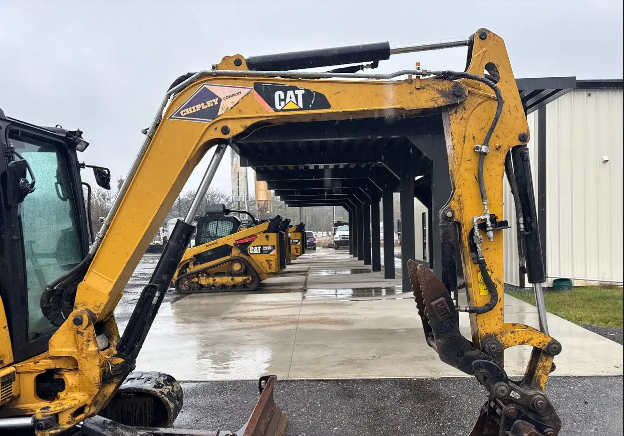 2017 Caterpillar 305E2 mini excavator For Sale | Low Hours | Live Auction