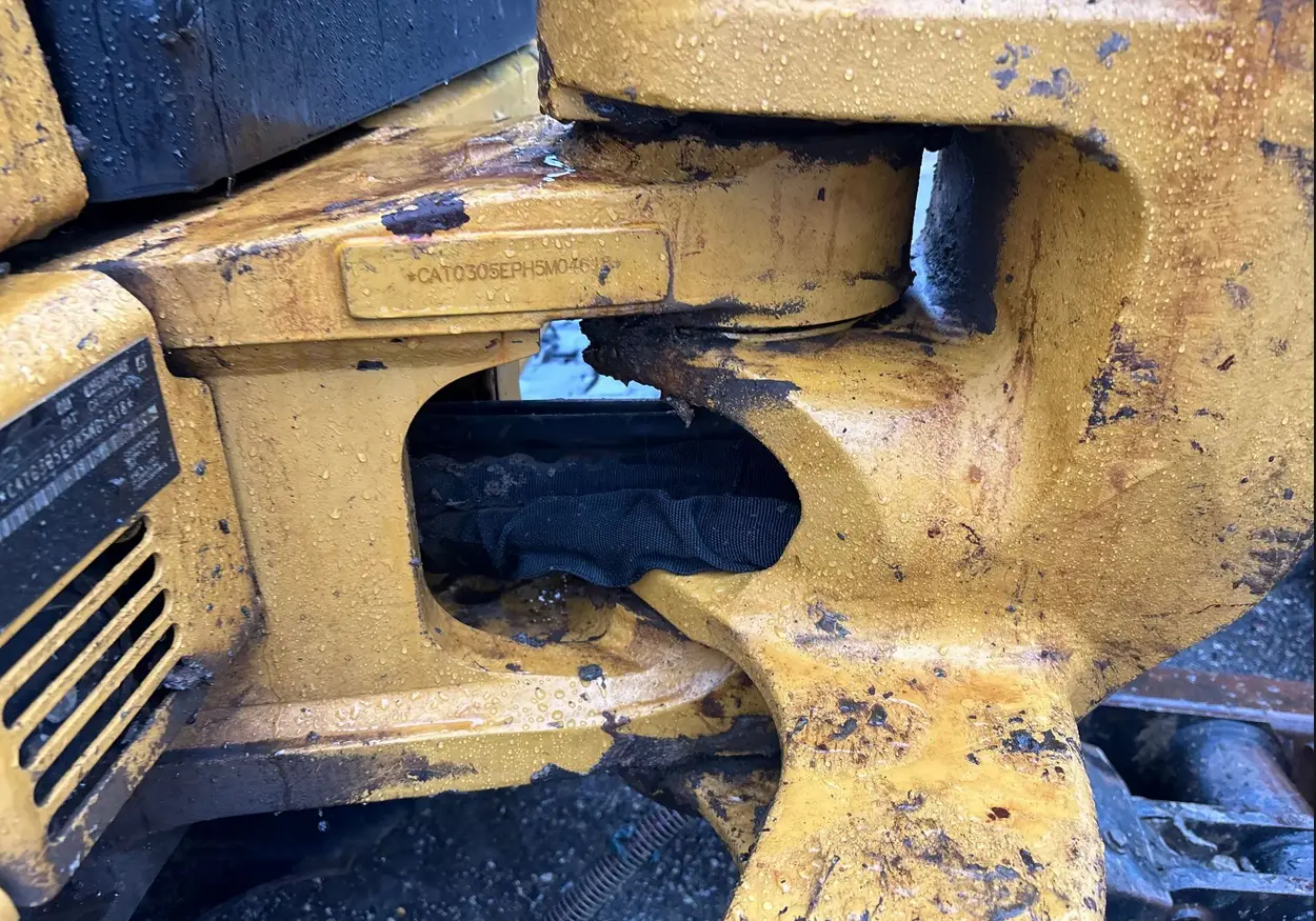 2017 Caterpillar 305E2 mini excavator For Sale | Low Hours | Live Auction