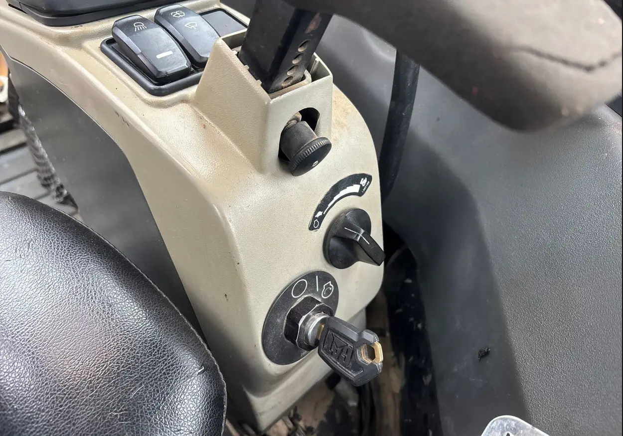 2017 Caterpillar 305E2 mini excavator For Sale | Low Hours | Live Auction