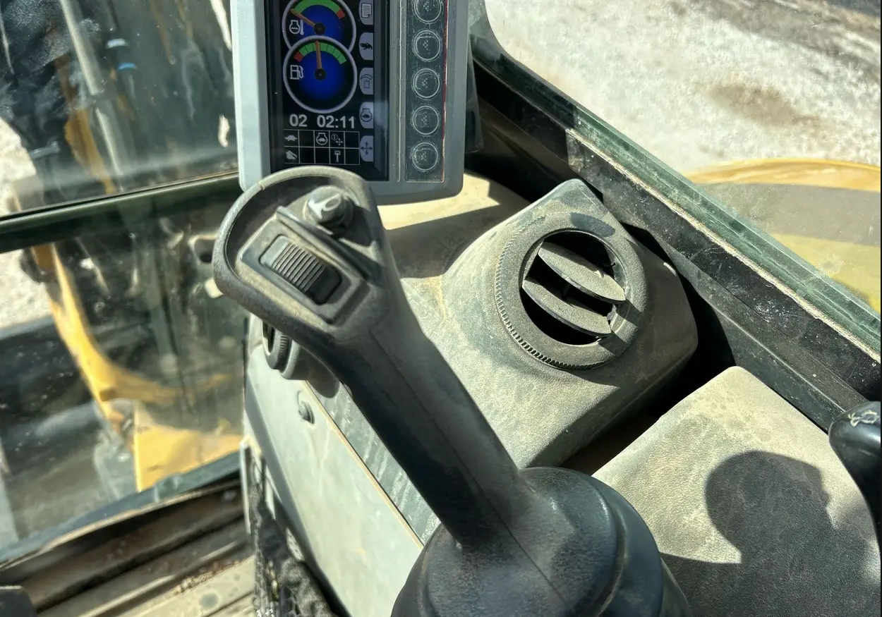 2020 Caterpillar 305E2 Mini Excavator For Sale | Low Hours | Live Auction