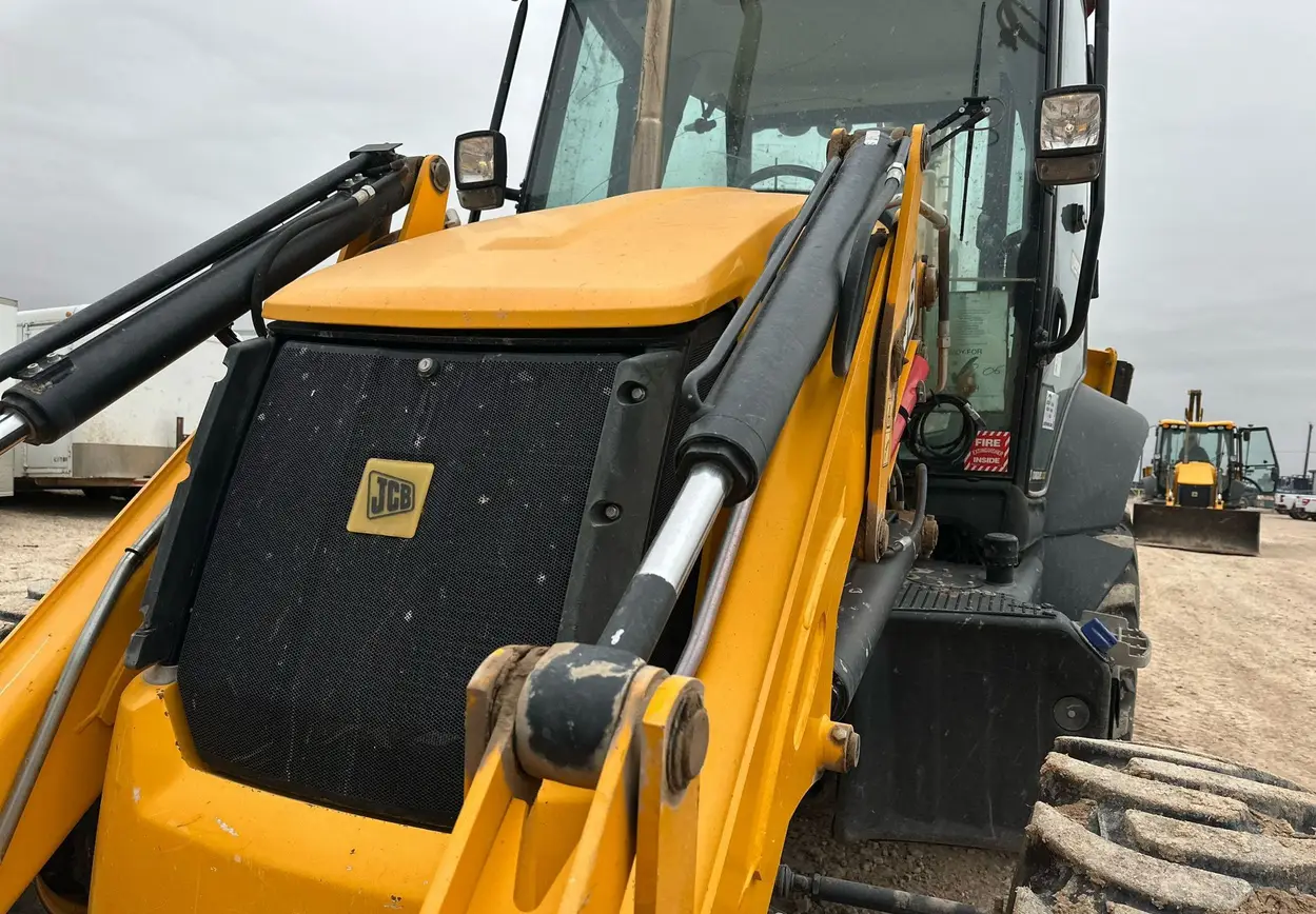2022 JCB 3CX 15HFCE Backhoe For Sale | Low Hours | Live Auction