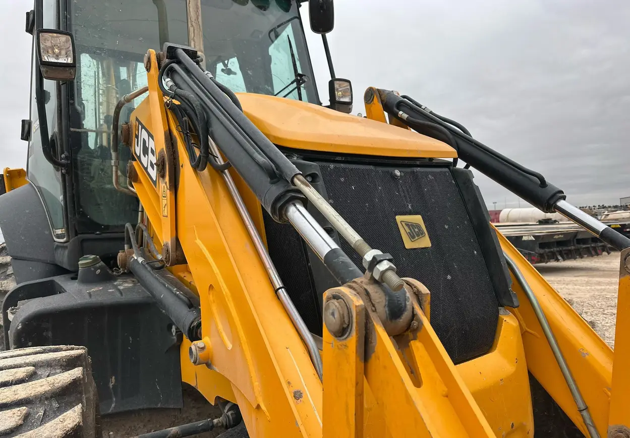 2022 JCB 3CX 15HFCE Backhoe For Sale | Low Hours | Live Auction