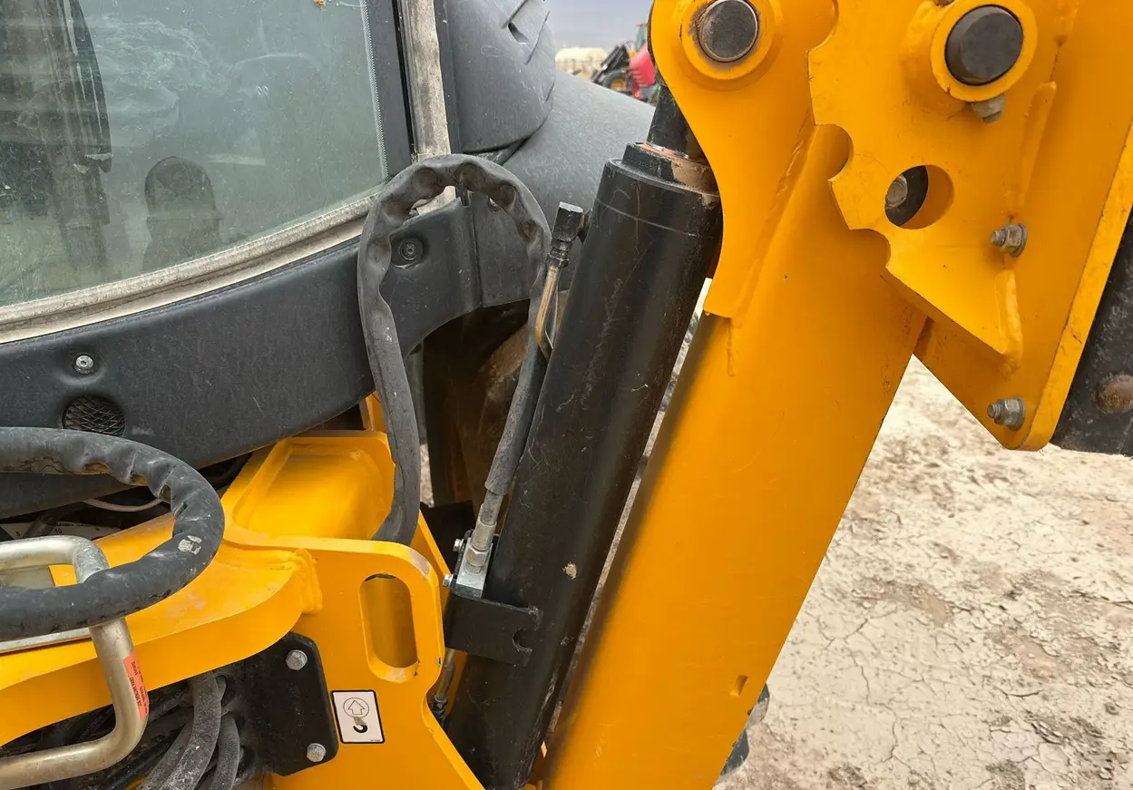 2022 JCB 3CX 15HFCE Backhoe For Sale | Low Hours | Live Auction