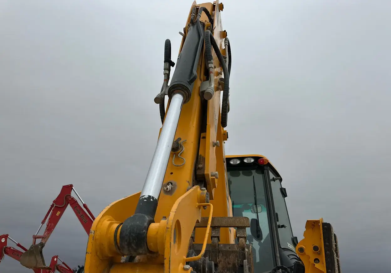 2022 JCB 3CX 15HFCE Backhoe For Sale | Low Hours | Live Auction
