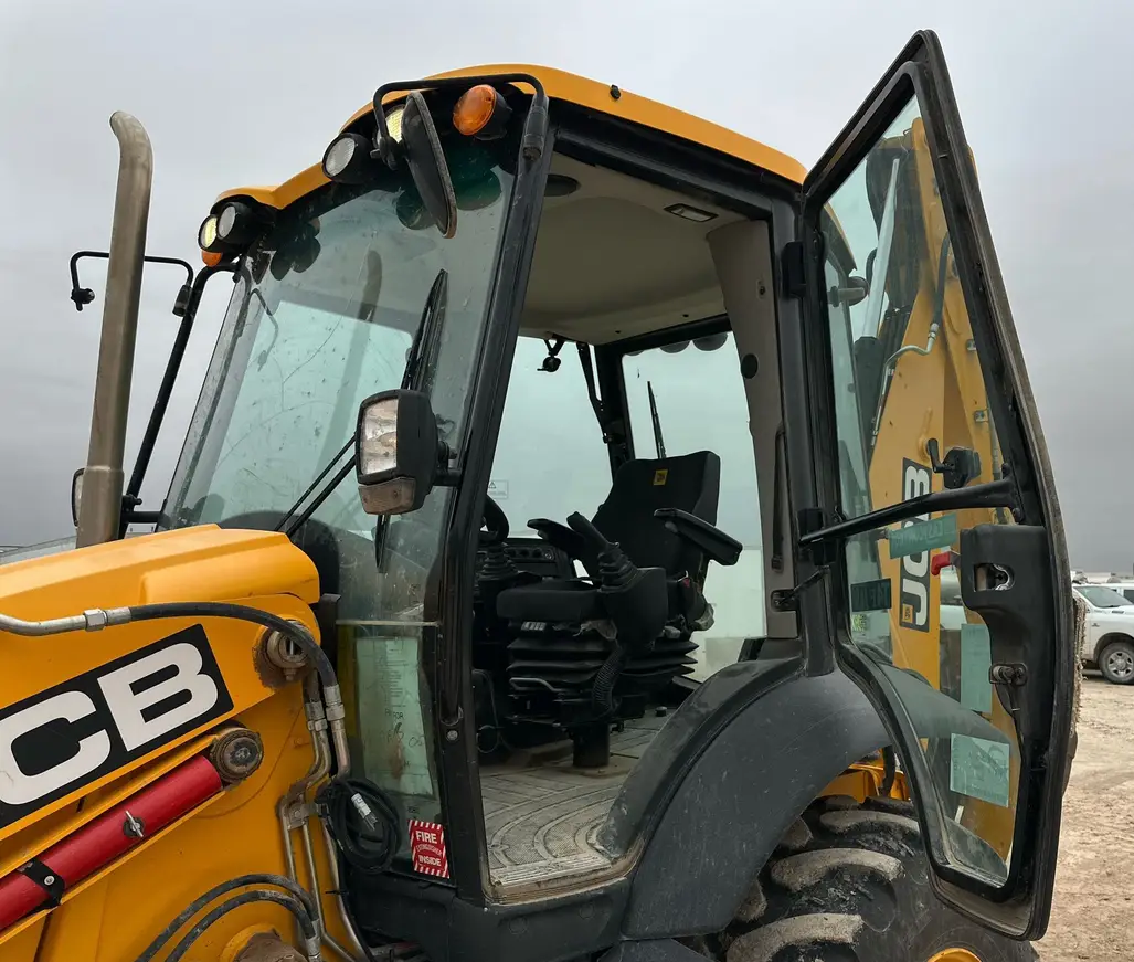 2022 JCB 3CX 15HFCE Backhoe For Sale | Low Hours | Live Auction