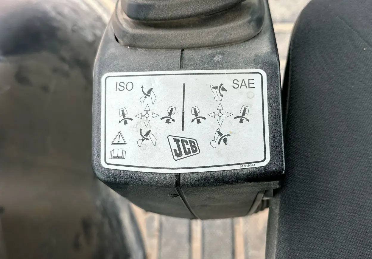 2022 JCB 3CX 15HFCE Backhoe For Sale | Low Hours | Live Auction