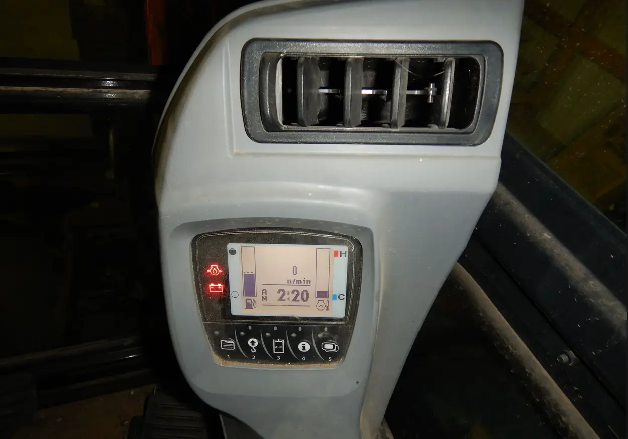 2016 Kubota KX057-4 Mini Excavator For Sale | Low Hours | Live Auction