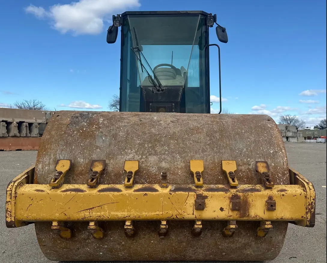2007 Caterpillar CS563 single drum vibratory roller