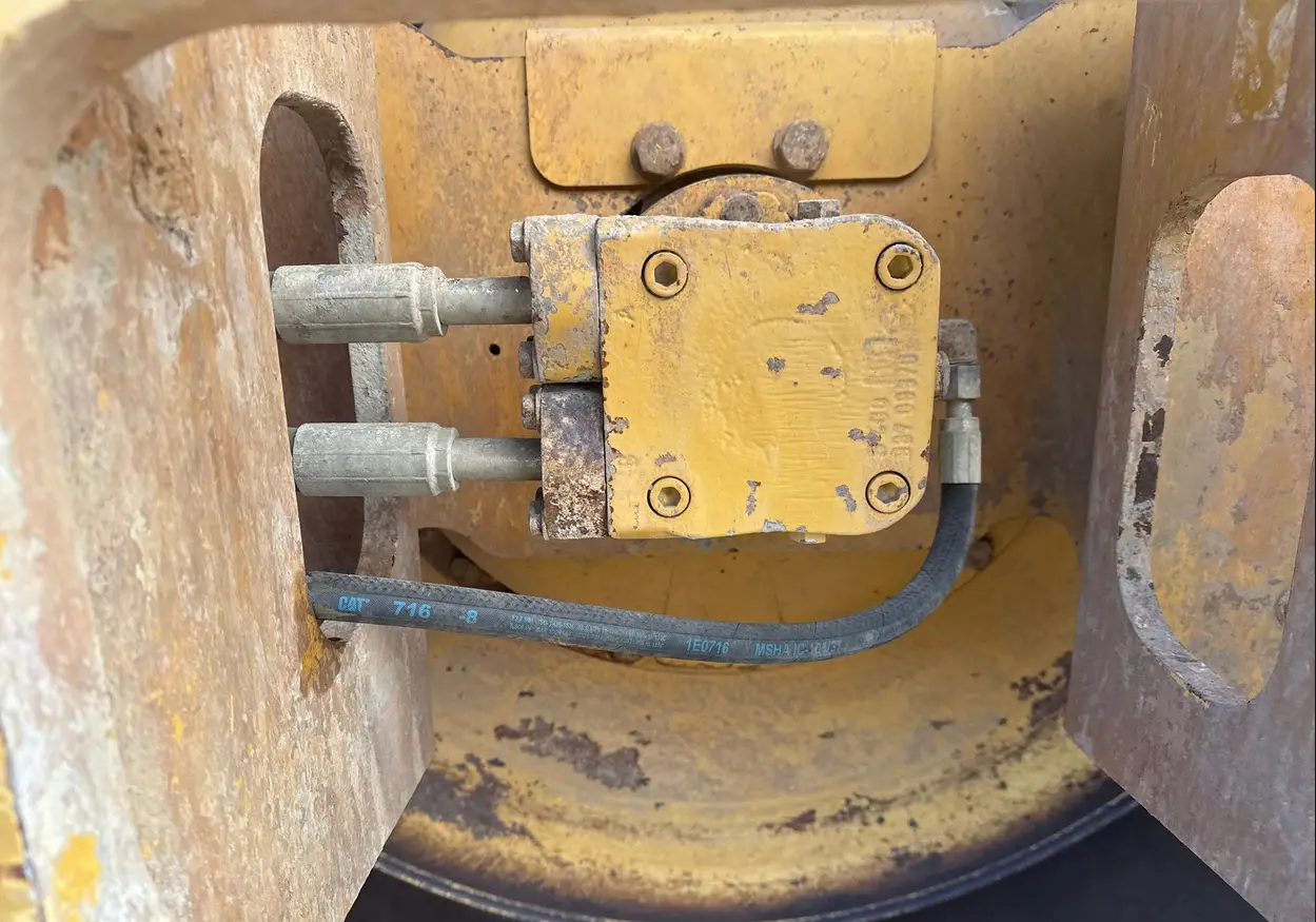 2007 Caterpillar CS563 single drum vibratory roller