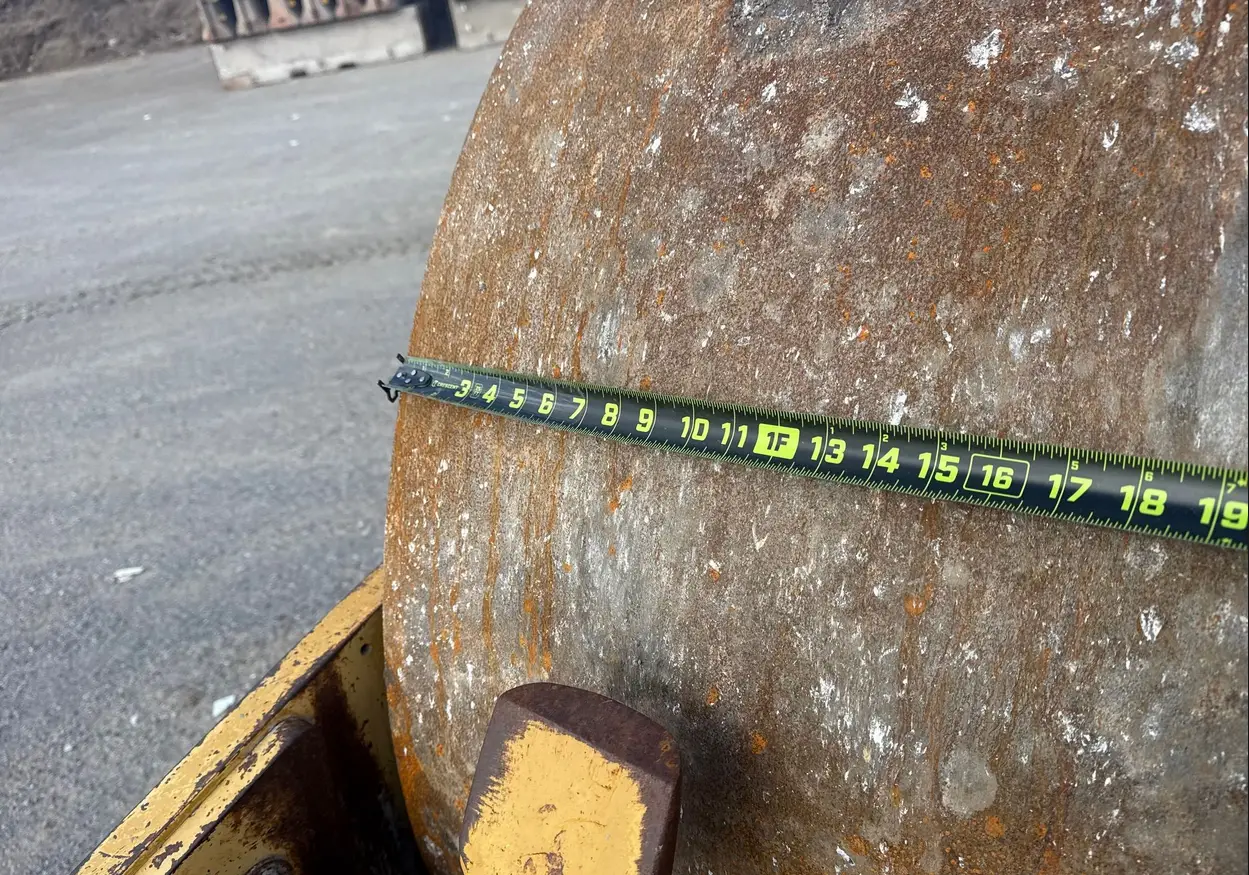 2007 Caterpillar CS563 single drum vibratory roller