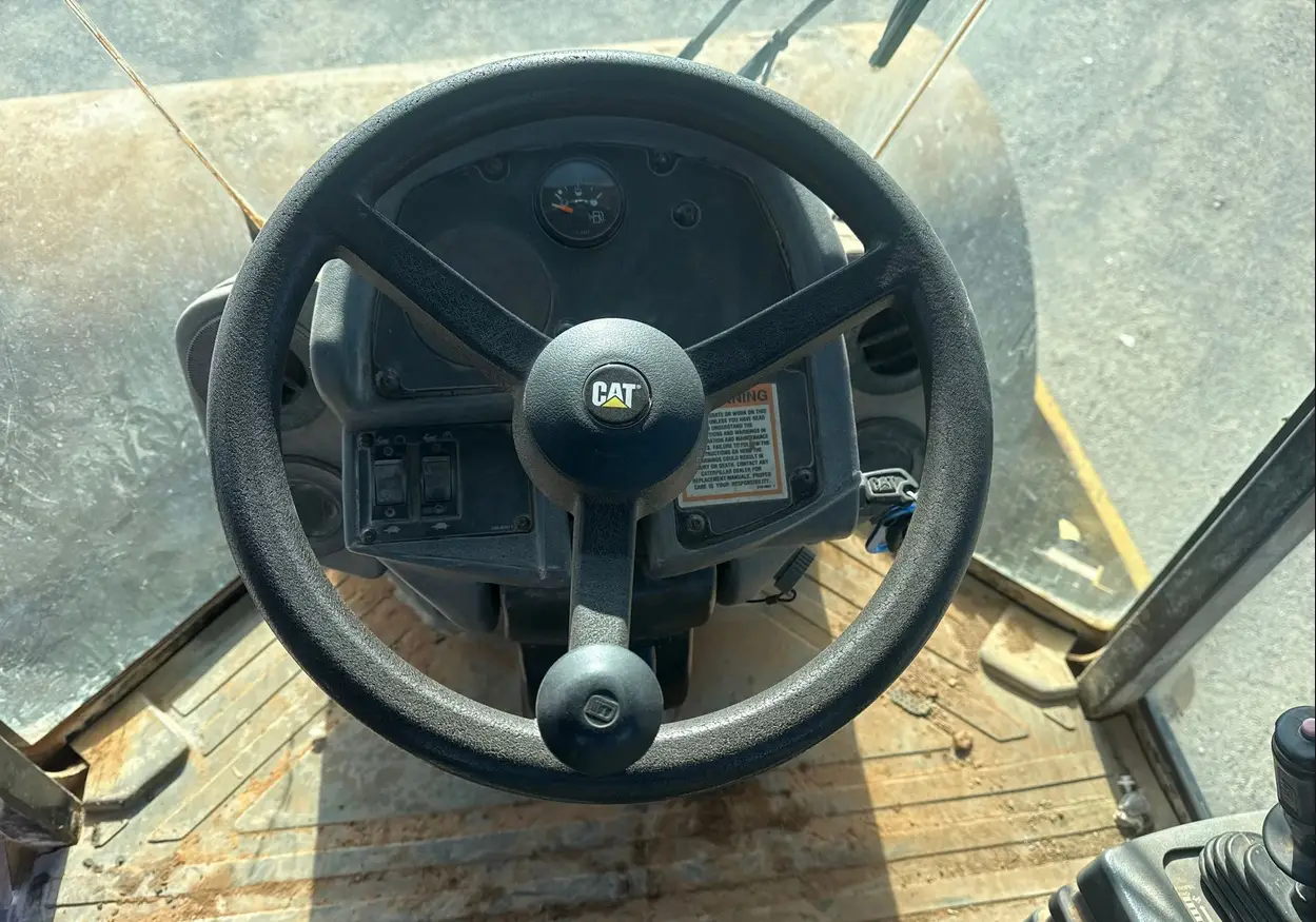 2007 Caterpillar CS563 single drum vibratory roller