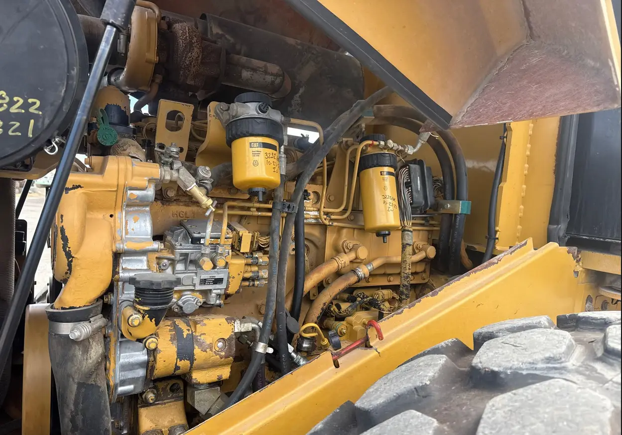 2007 Caterpillar CS563 single drum vibratory roller