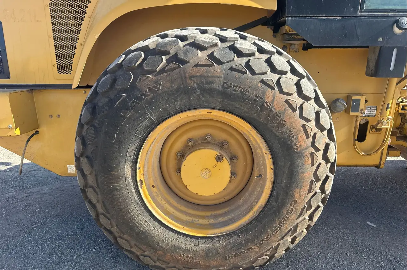 2007 Caterpillar CS563 single drum vibratory roller