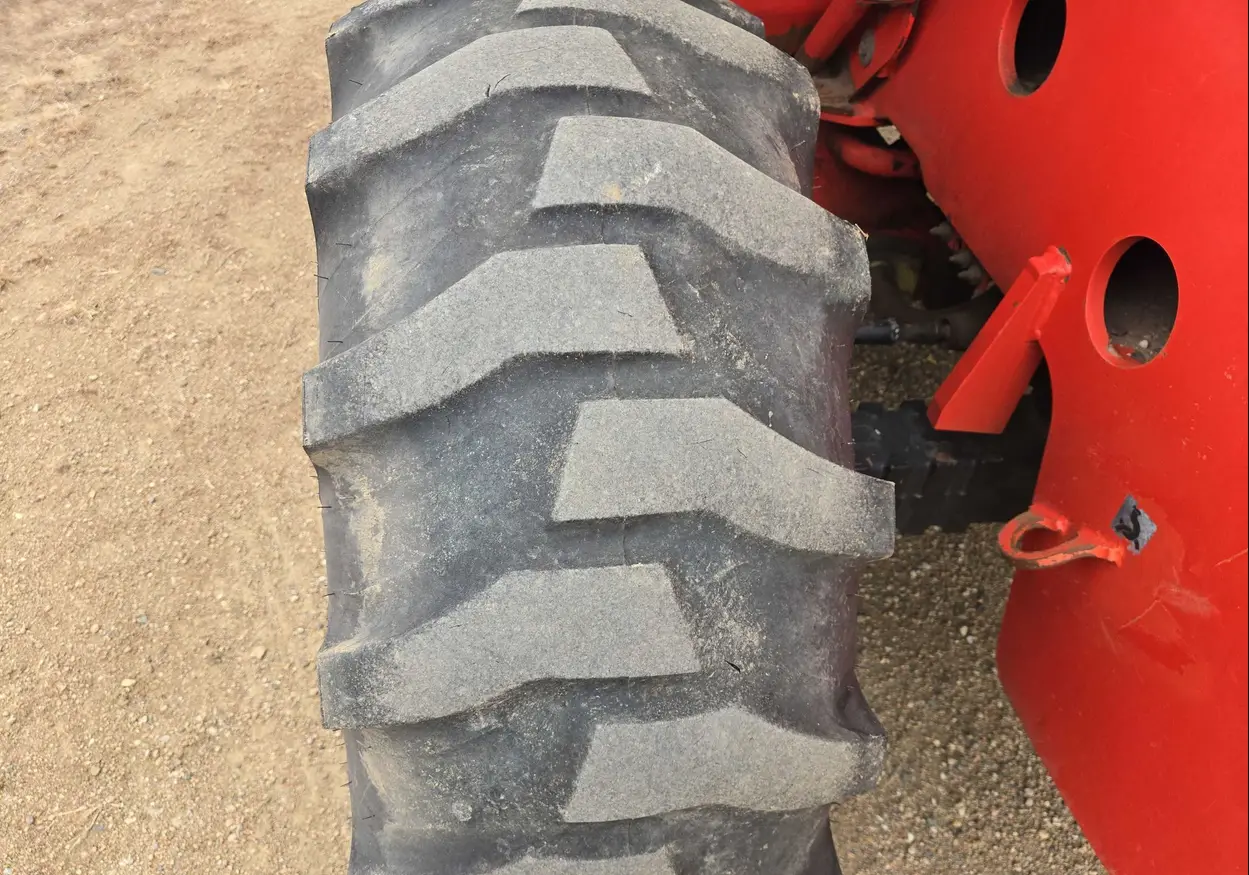 2010 Manitou MLT735 telehandler