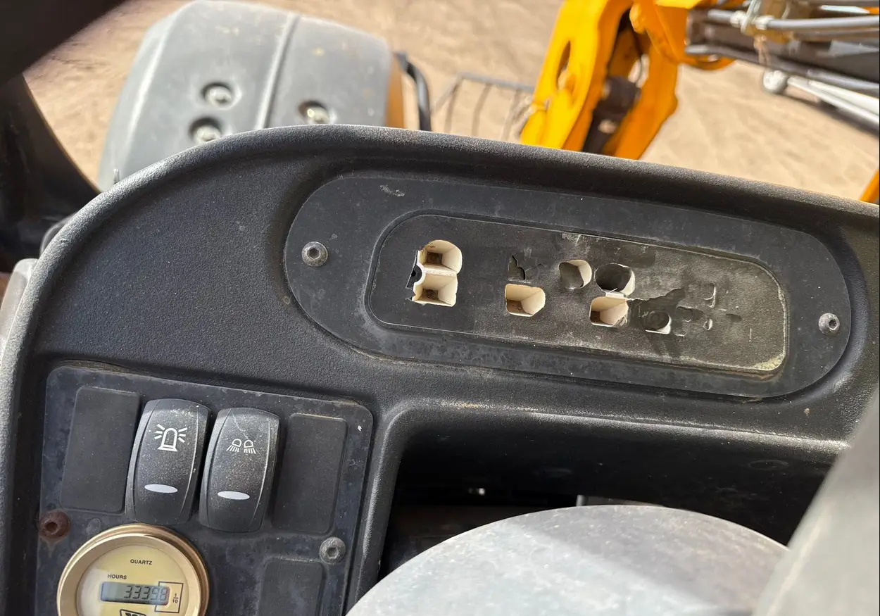 2014 JCB 507-42 telehandler