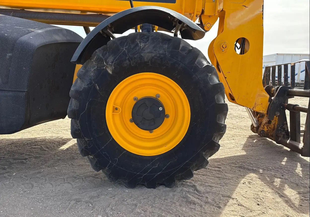 2014 JCB 507-42 telehandler