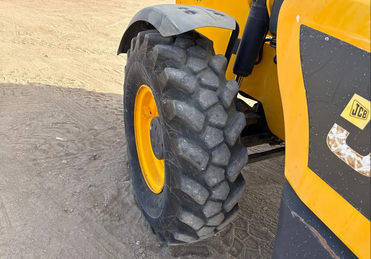2014 JCB 507-42 telehandler