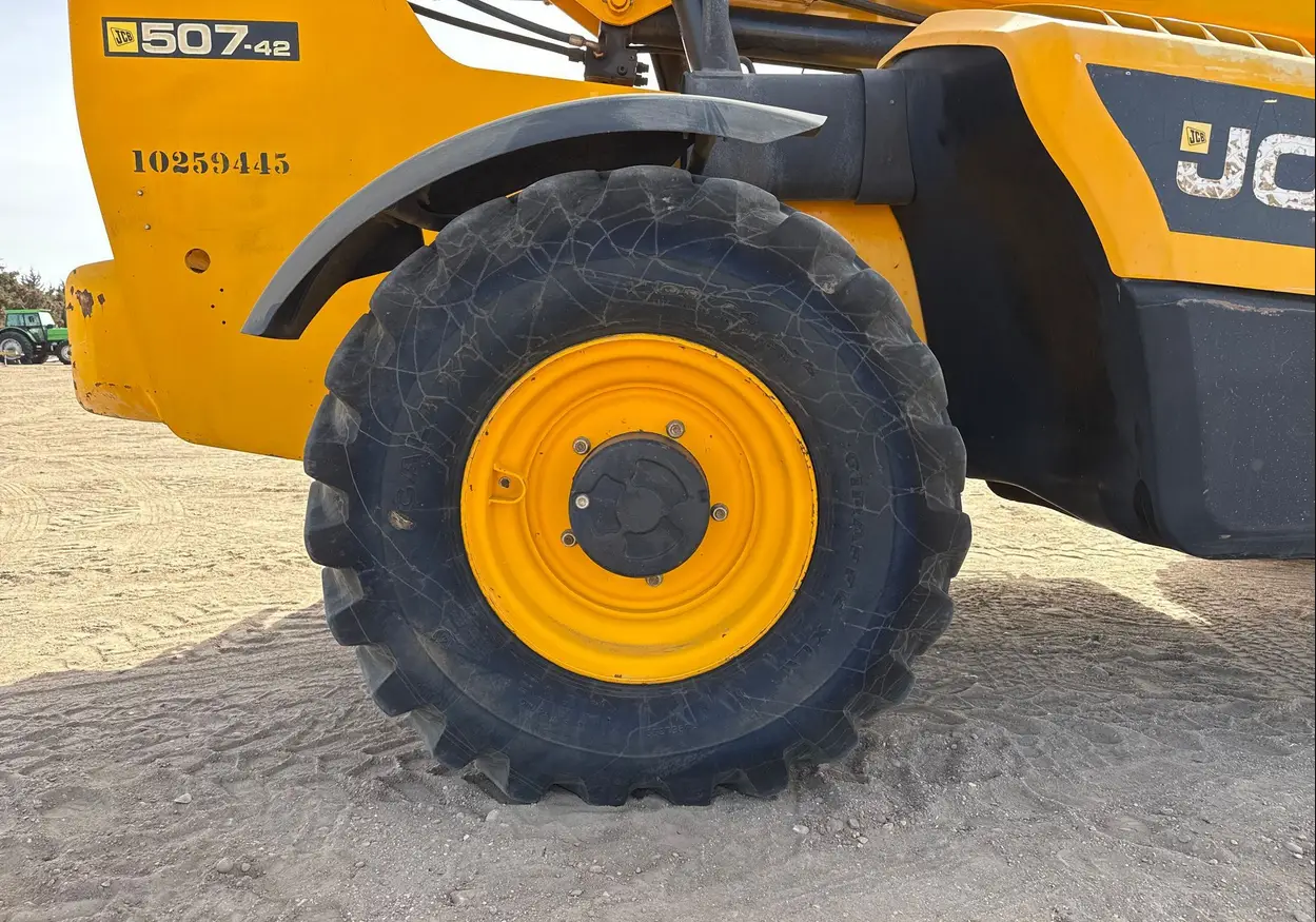 2014 JCB 507-42 telehandler