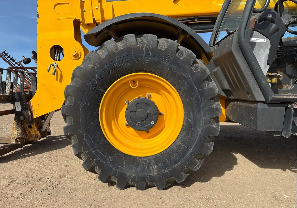 2014 JCB 507-42 telehandler