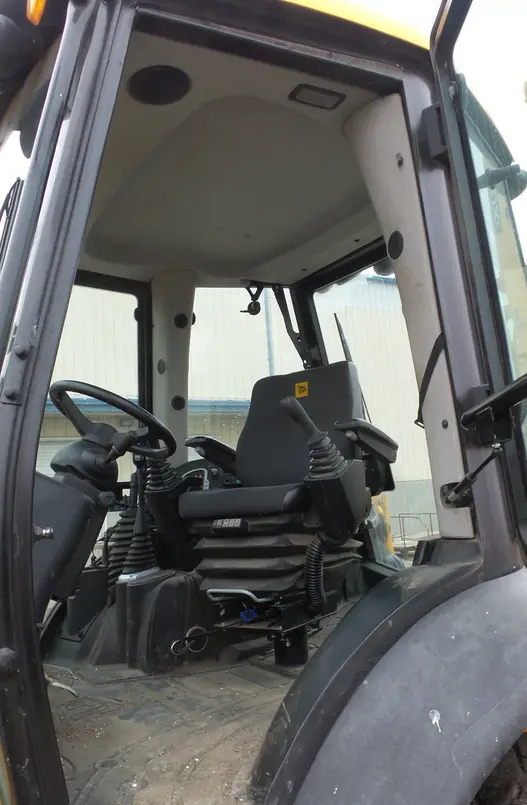 2016 JCB 4CX backhoe