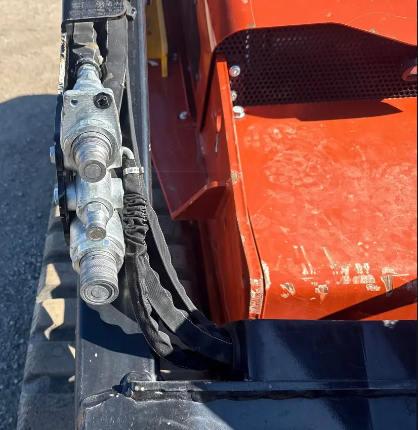 2022 Ditch Witch SK3000 compact utility loader