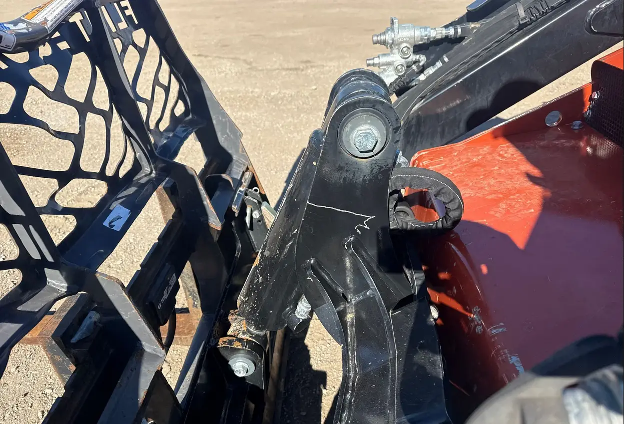2022 Ditch Witch SK3000 compact utility loader