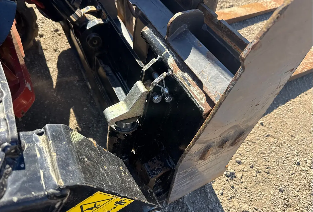 2022 Ditch Witch SK3000 compact utility loader